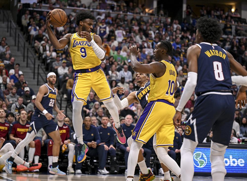 队外线防守 队外线防守