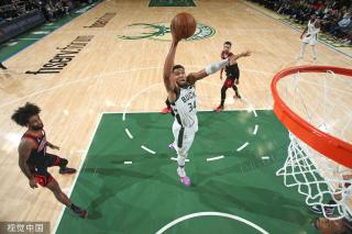 的表现闪闪 的表现闪闪