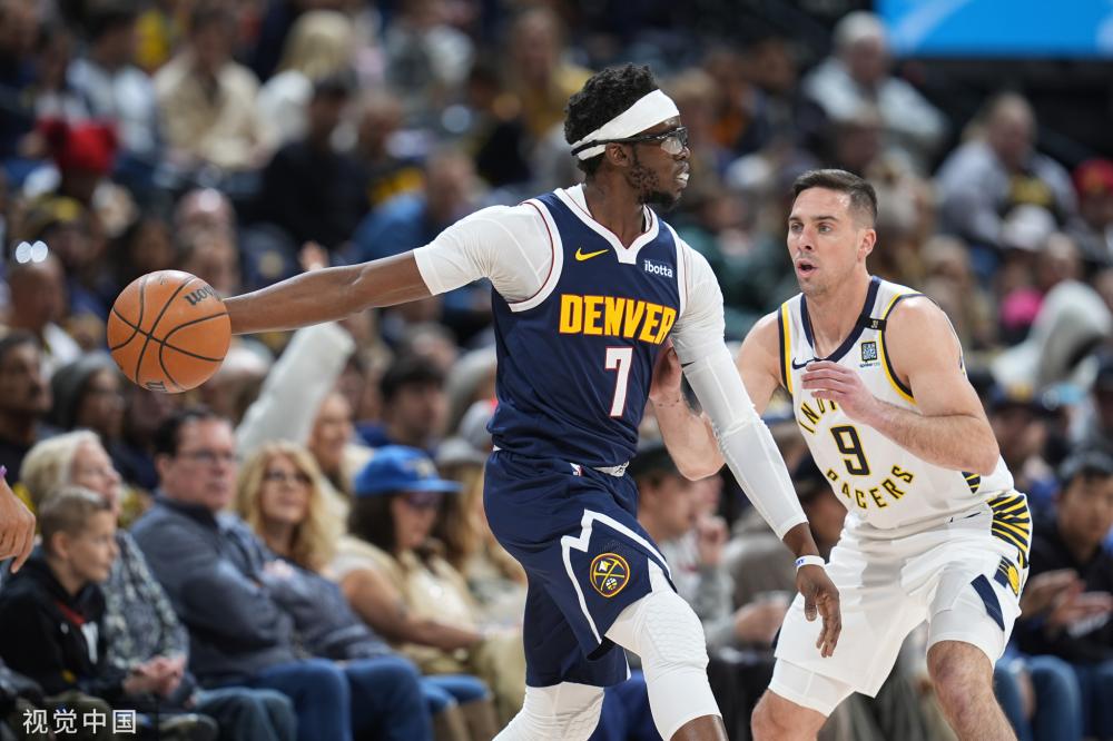 他用实际行 他用实际行