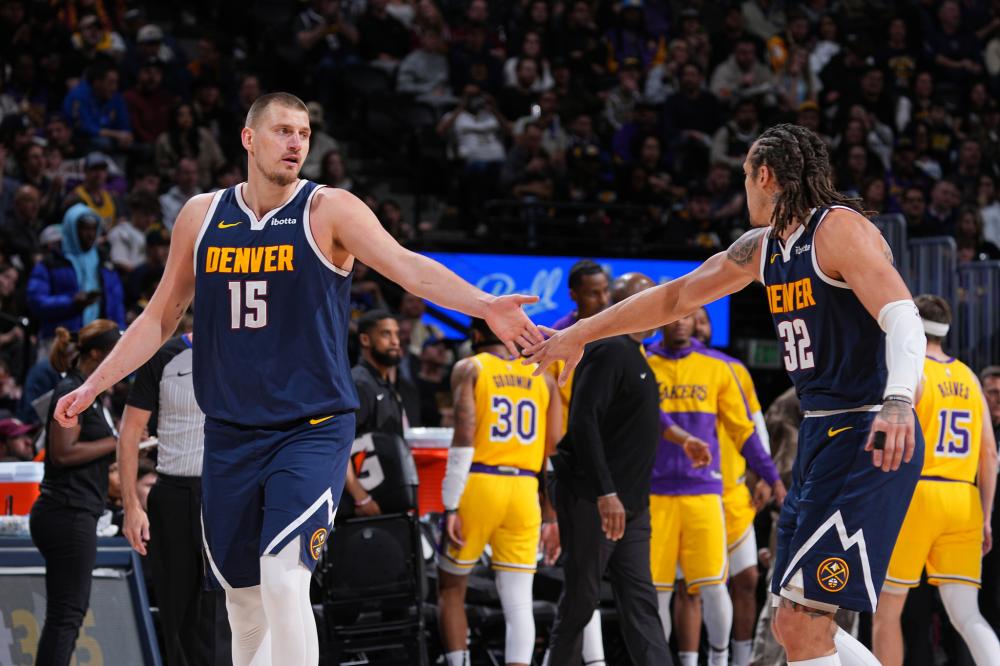 迅速做出了 迅速做出了