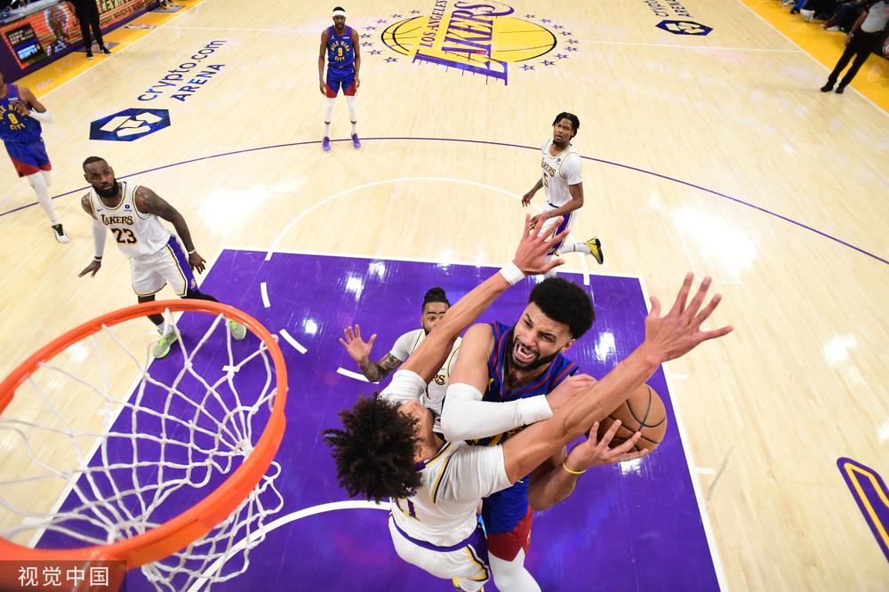 化背景下个 化背景下个